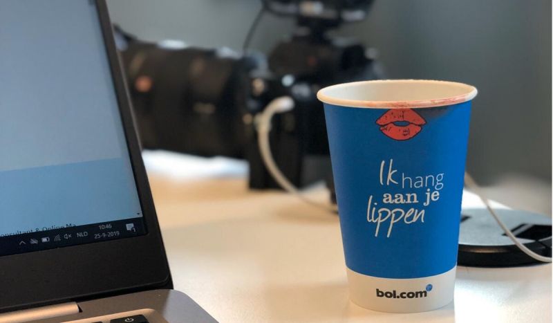 Laptop een koffiebekertje van bol.com
